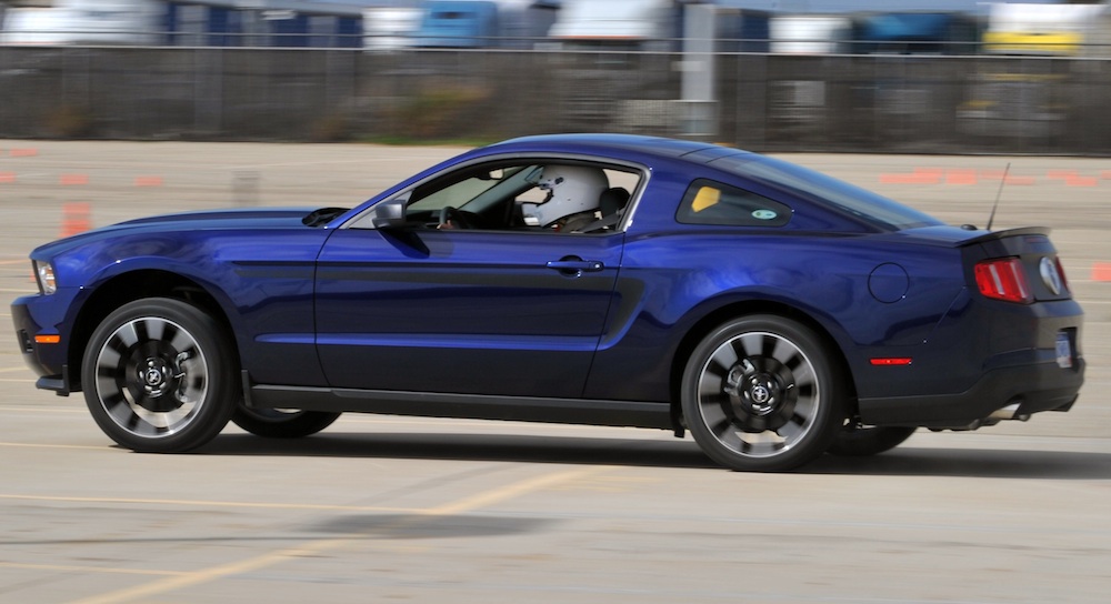 Ford Mustang Kona Blue