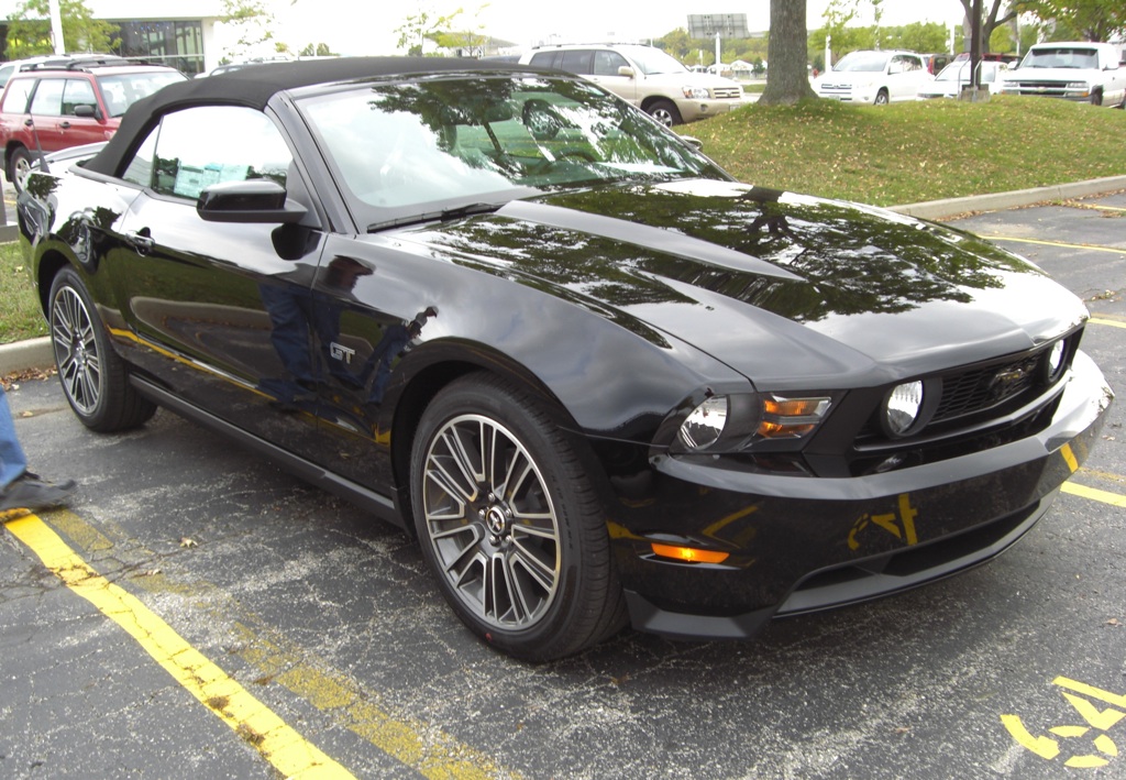 Ford Mustang Premium