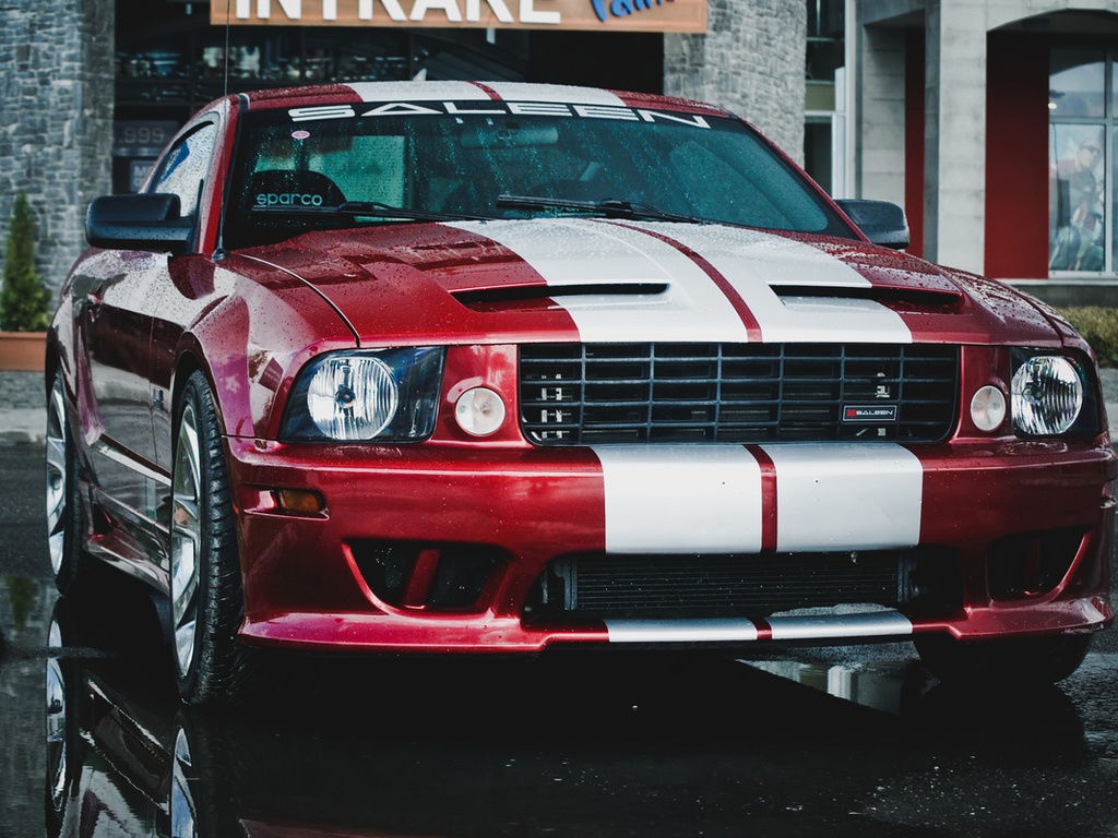 Ford Mustang Red