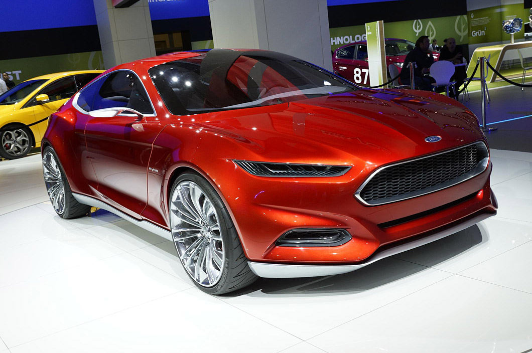 Ford Mustang Sedan