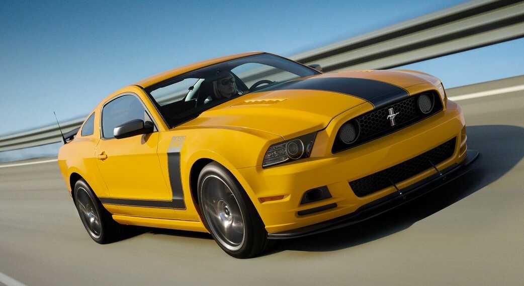 Ford Mustang V-8