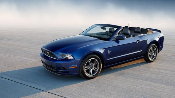 Ford Mustang V6 Premium Convertible
