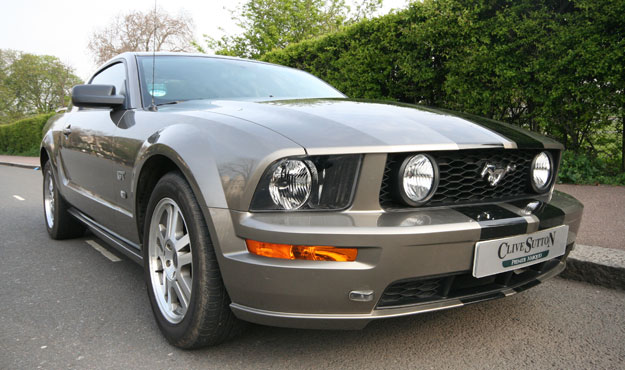 Ford Mustang V8