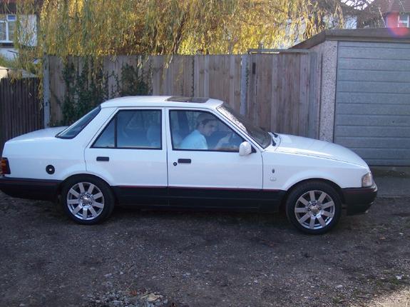 Ford Orion 1990