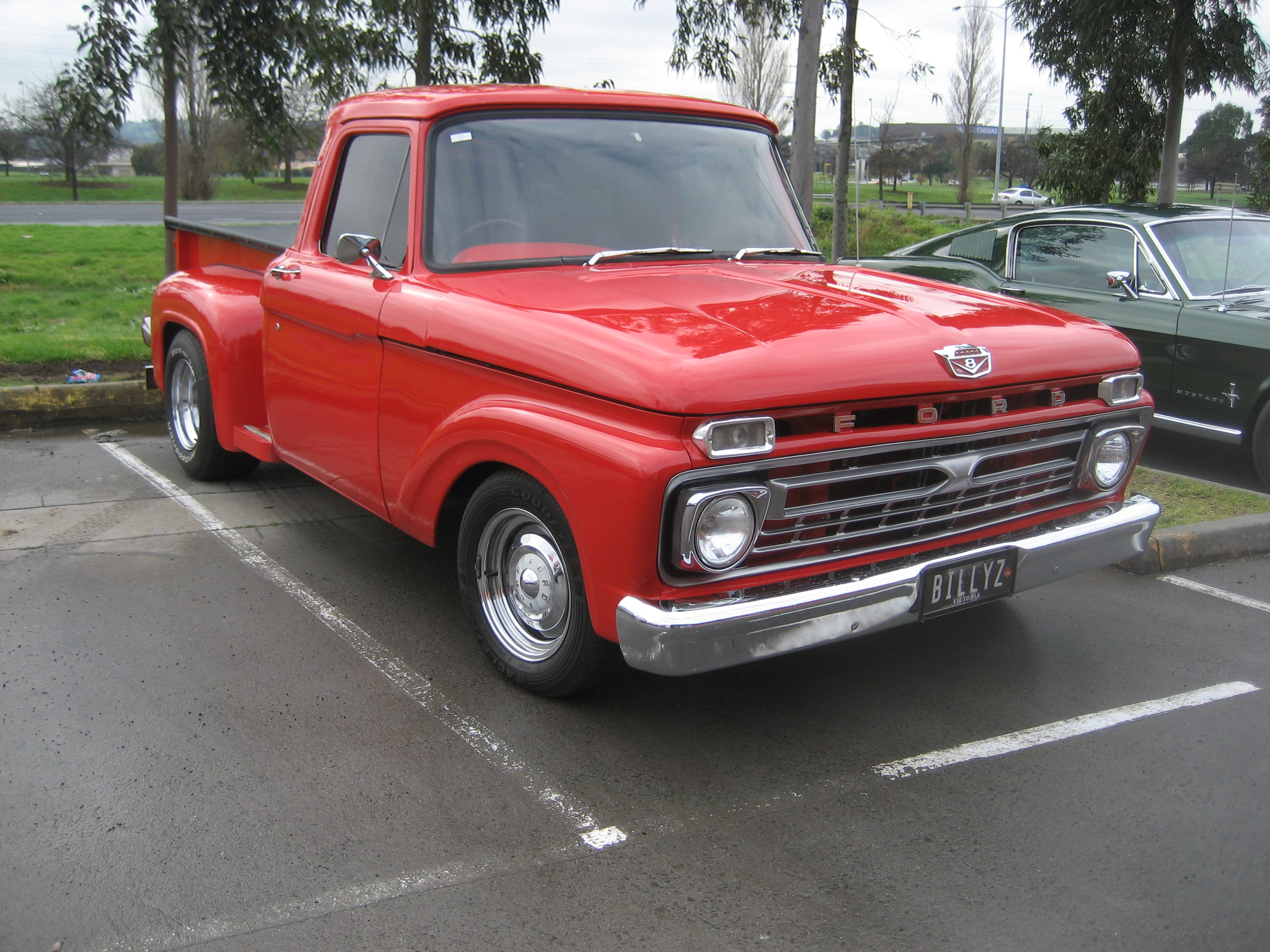 Ford F-100 Pickup