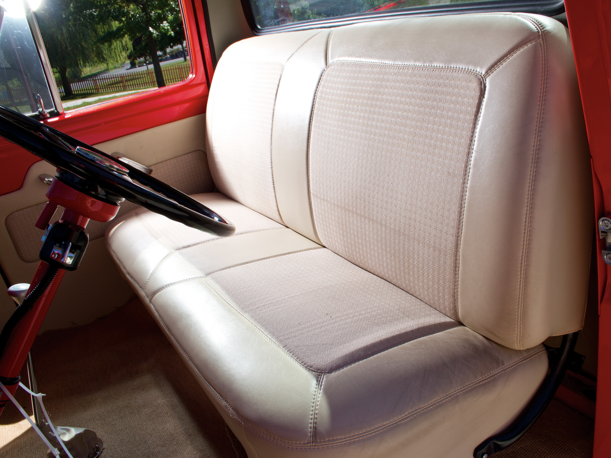 Ford F-100 Pickup