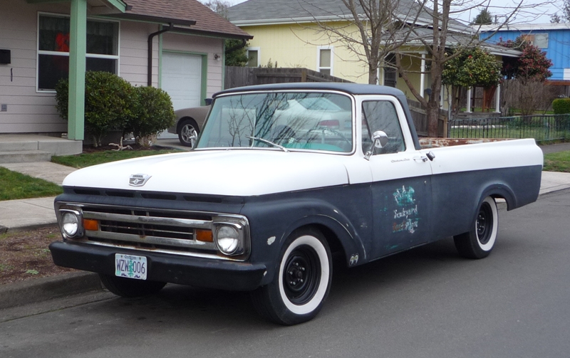 Ford F-100 Pickup