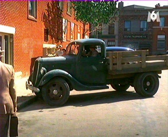 Ford Pickup V8