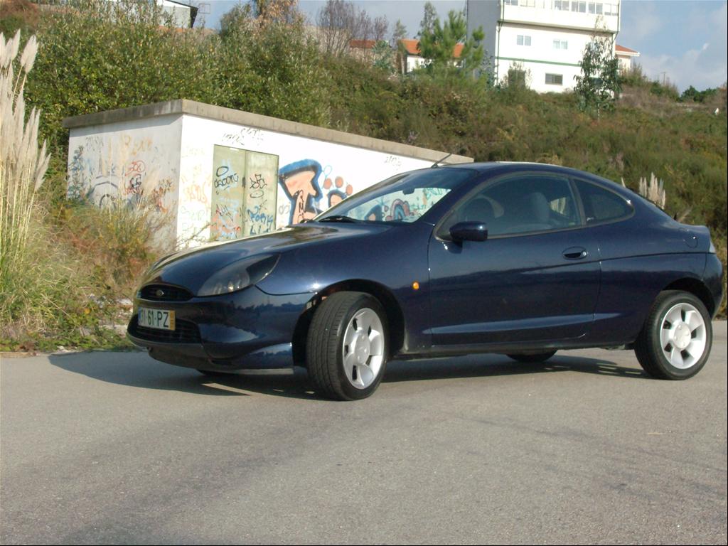 Ford Puma 2000
