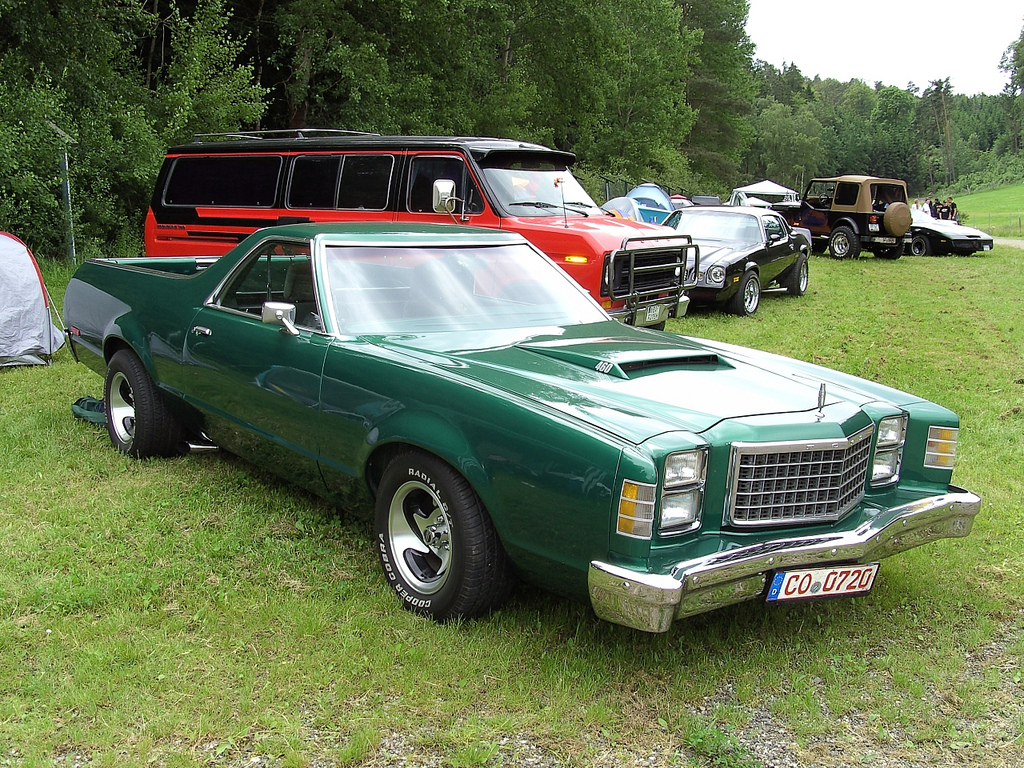 Ford Ranchero V8