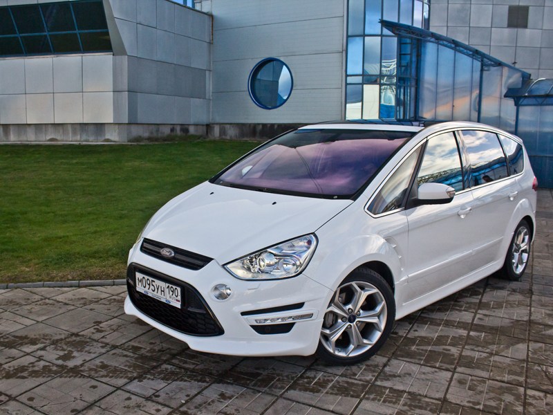 Ford S-Max 2011