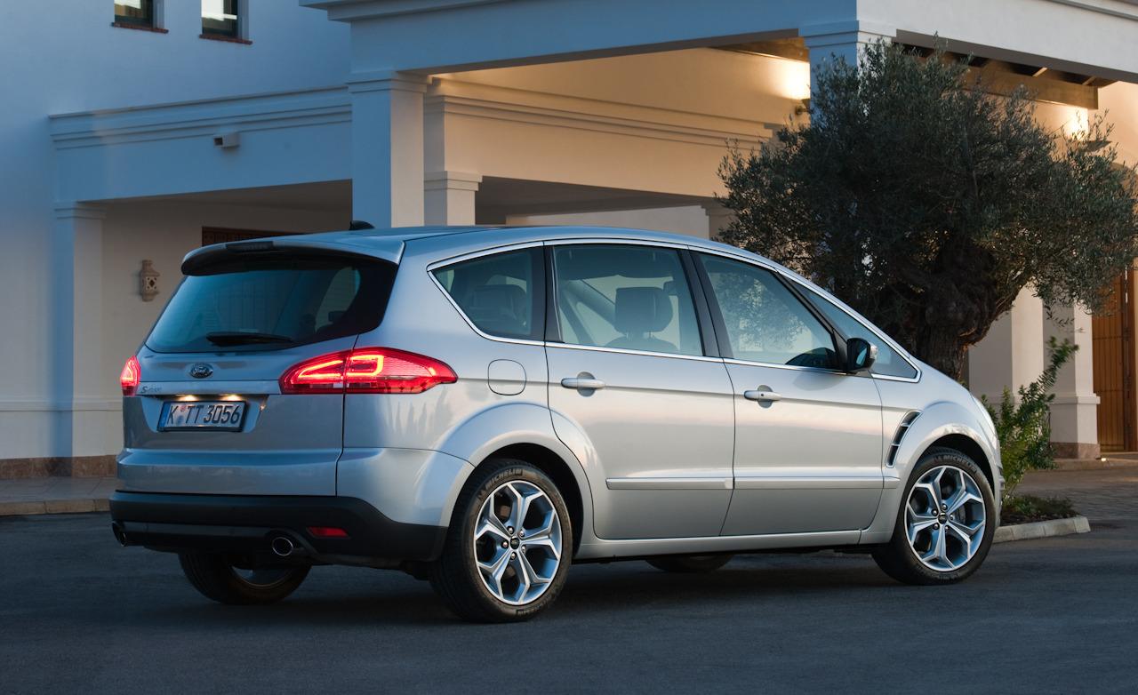 Ford S-Max 2012