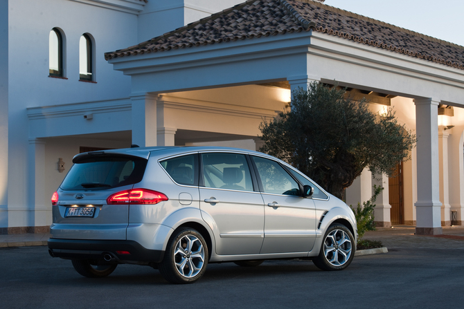 Ford S-Max Trend