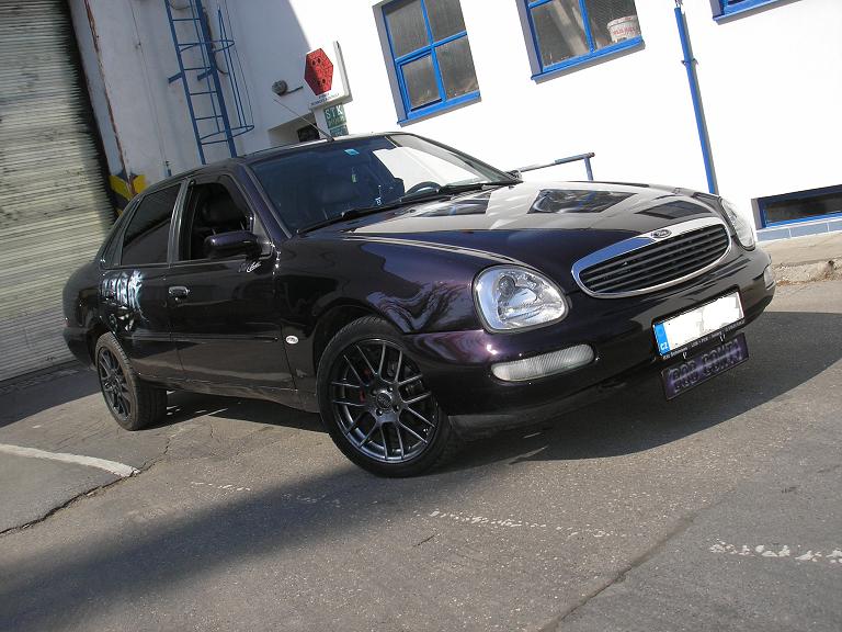 Ford Scorpio Stance
