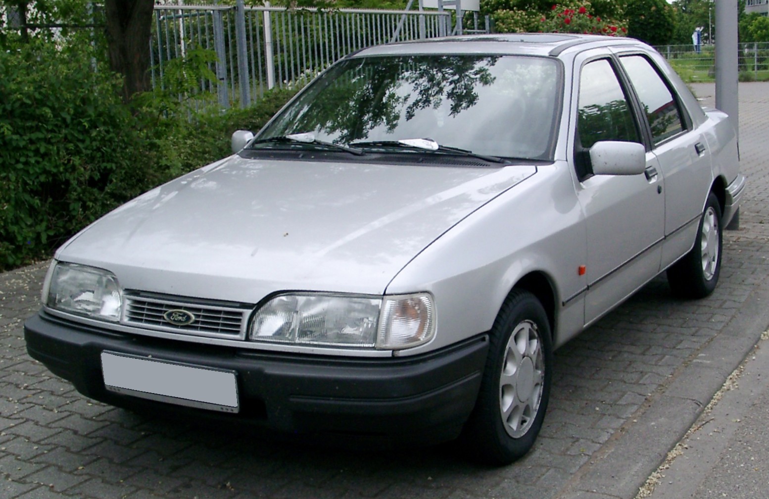 Ford Sierra 2000