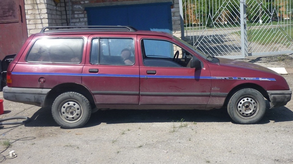 Ford Sierra Familiar