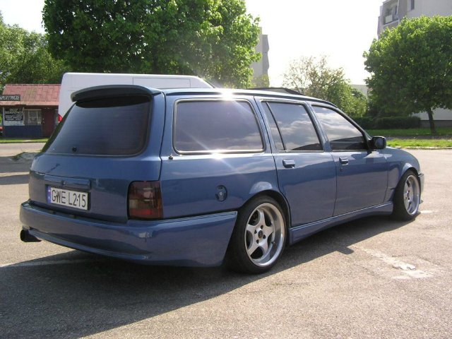 Ford Sierra Familiar