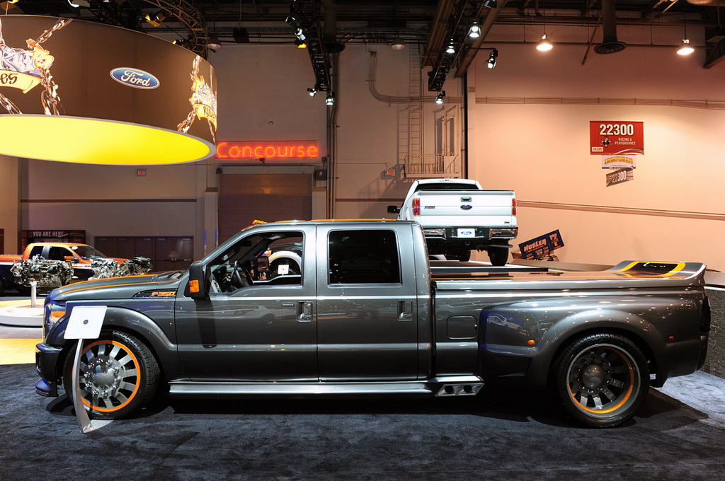 Ford Super Duty Custom