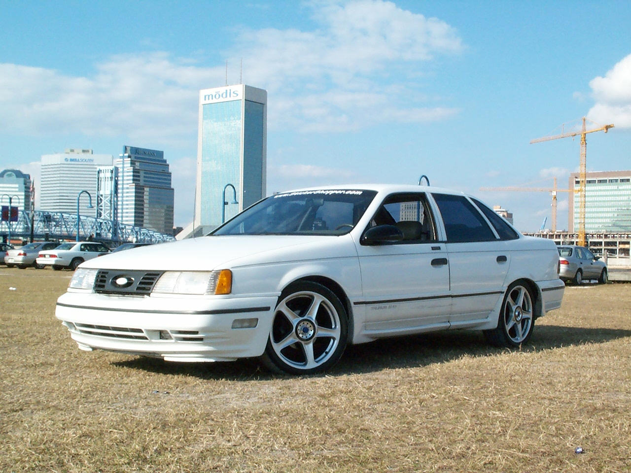 Ford Taurus 1990