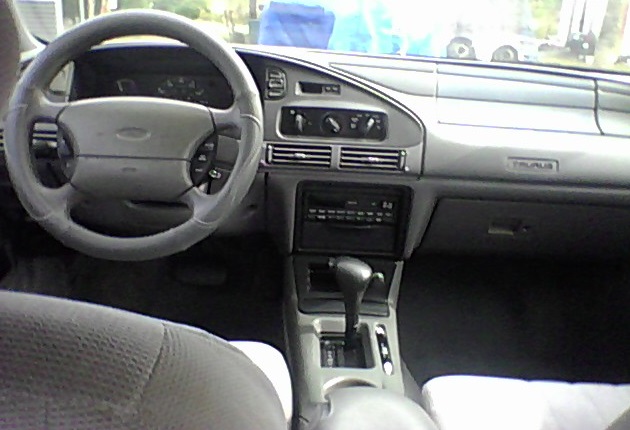 Ford Taurus 1995