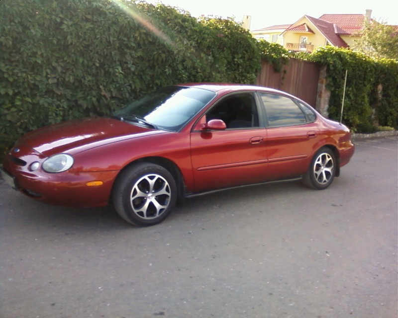 Ford Taurus 1996