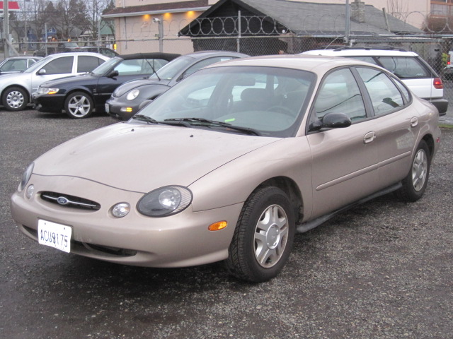 Ford Taurus 1999