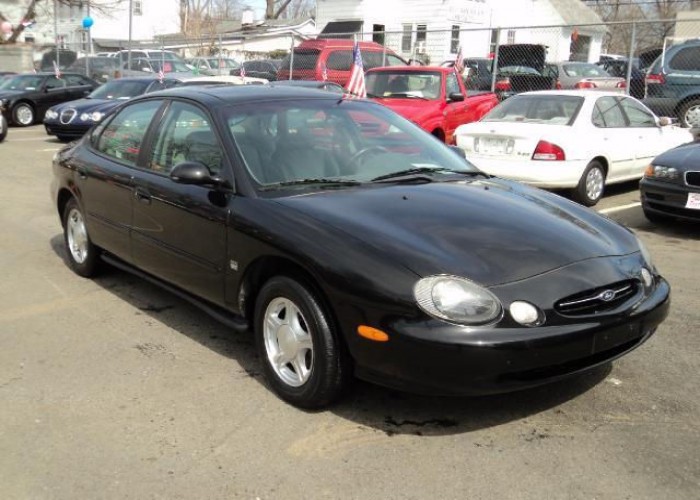 Ford Taurus 1999