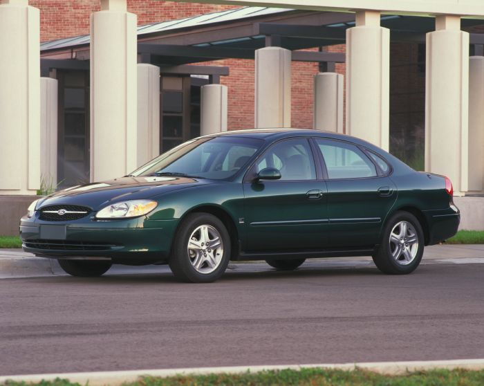 Ford Taurus 2000