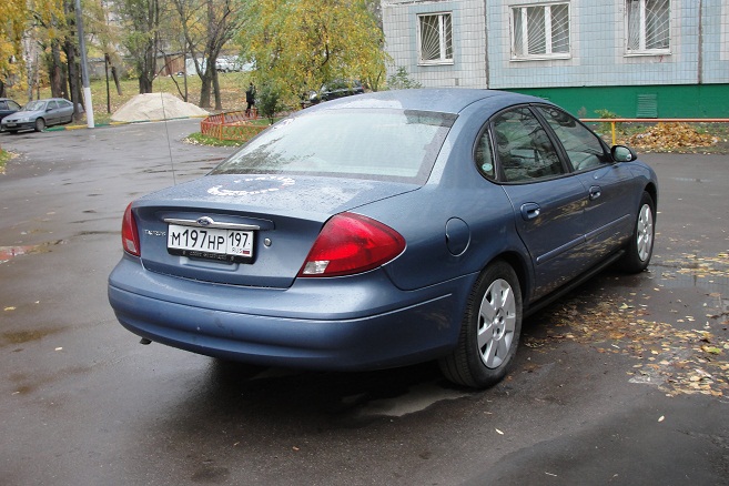 Ford Taurus 2001
