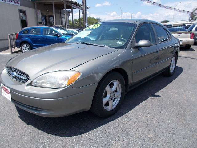 Ford Taurus 2002