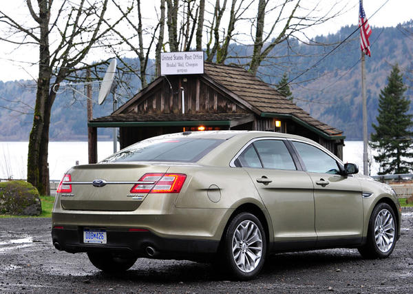Ford Taurus 2013