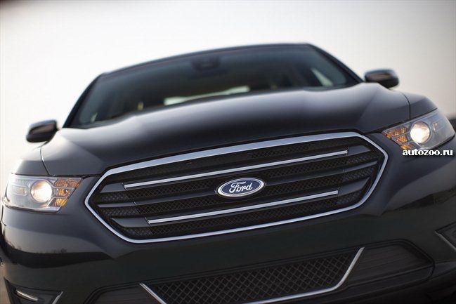 Ford Taurus 2013