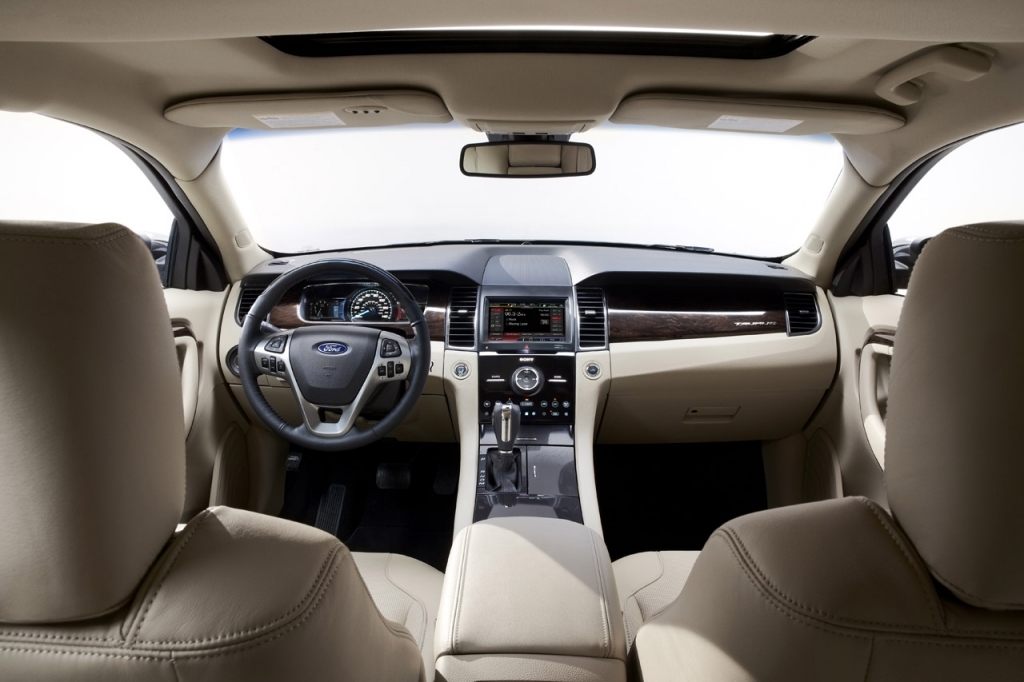 Ford Taurus 2015