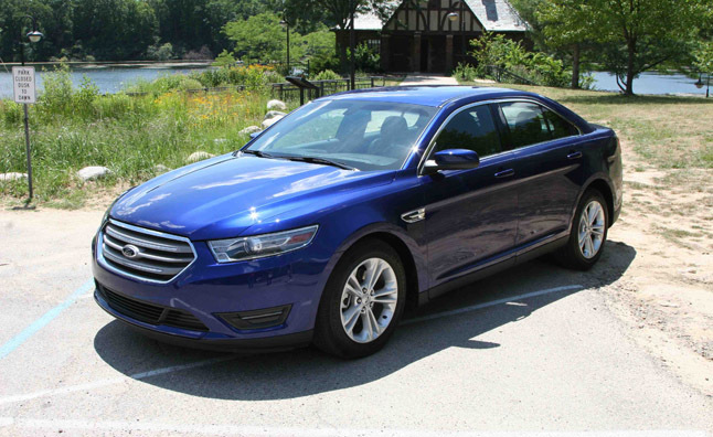 Ford Taurus 2016
