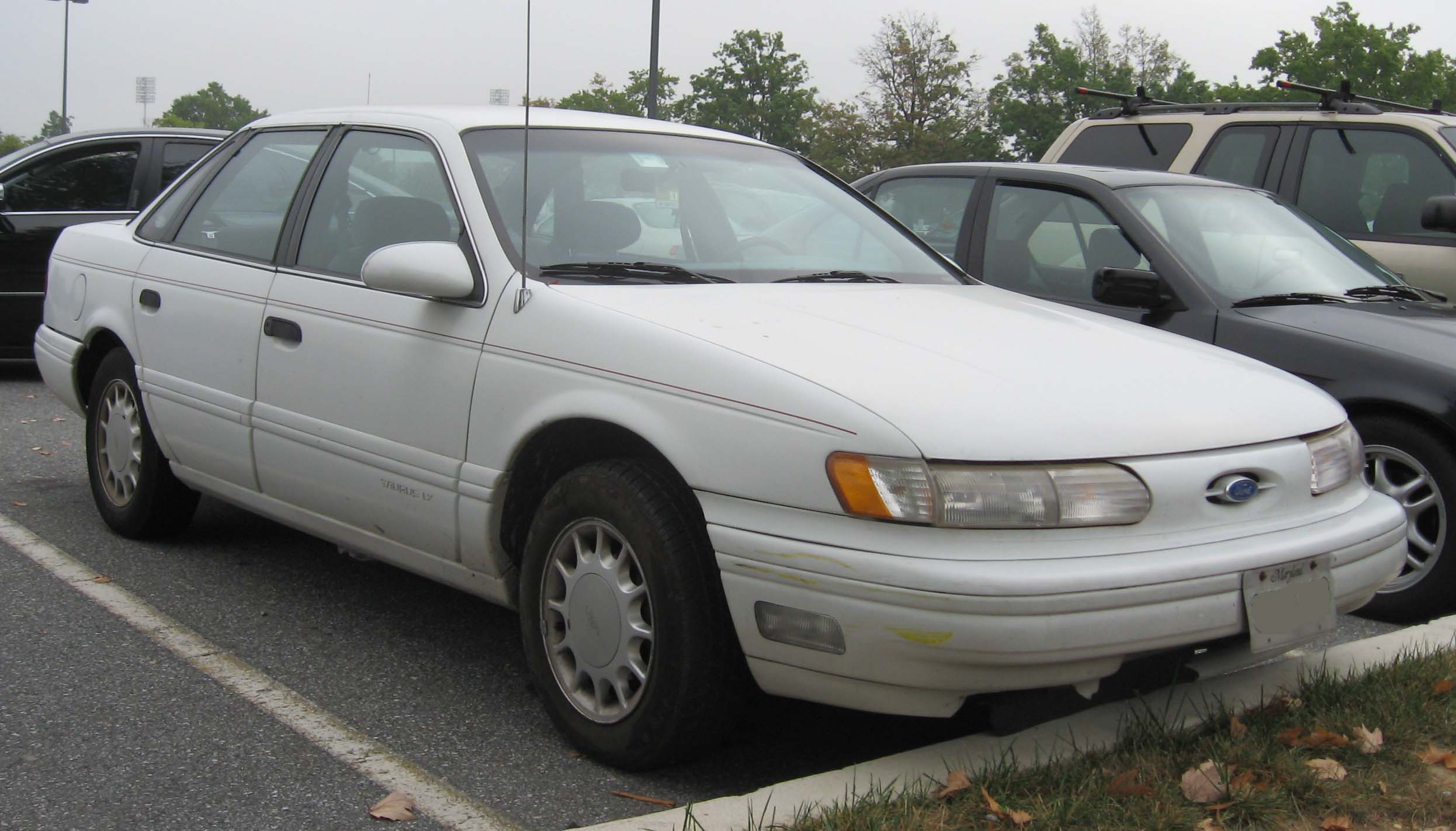 Ford Taurus Gl