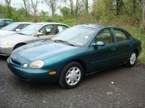 Ford Taurus Green