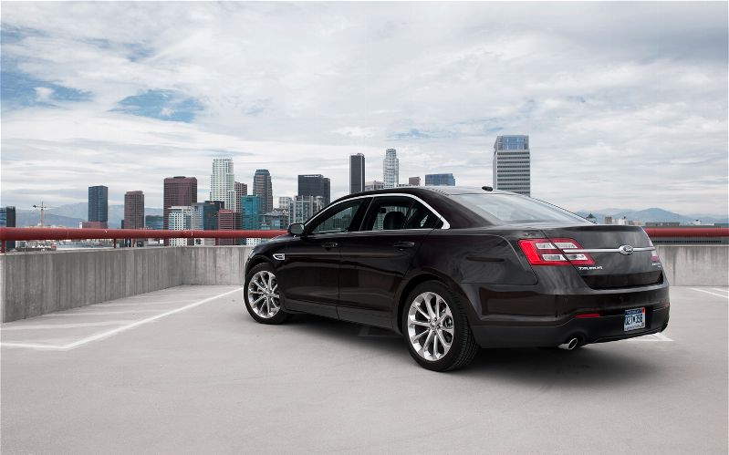 Ford Taurus Limited 2013