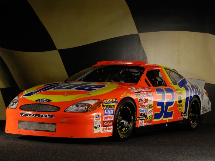 Ford Taurus Nascar