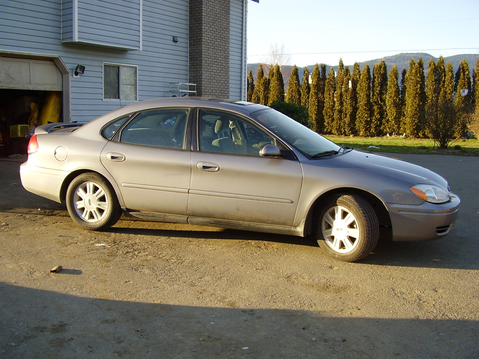 Ford Taurus Se