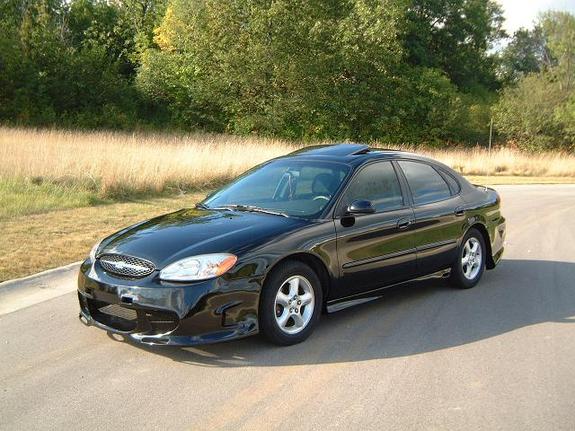 Ford Taurus Sedan