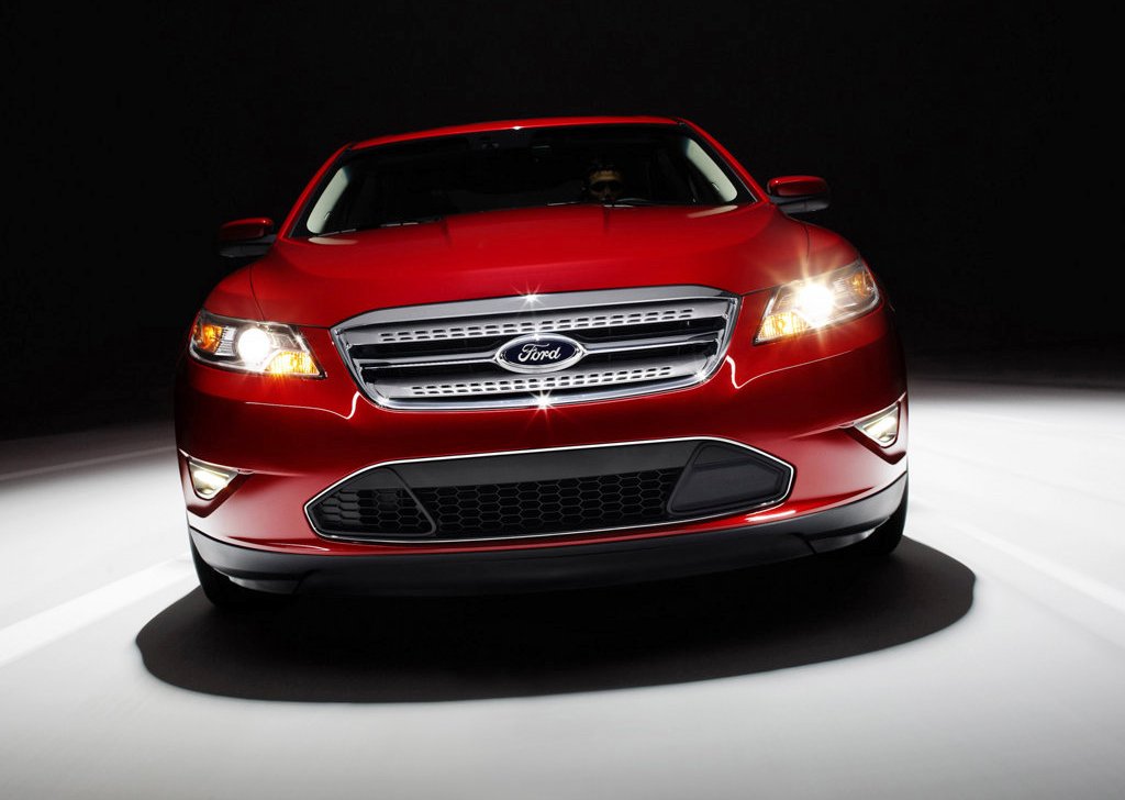 Ford Taurus Sho 2013