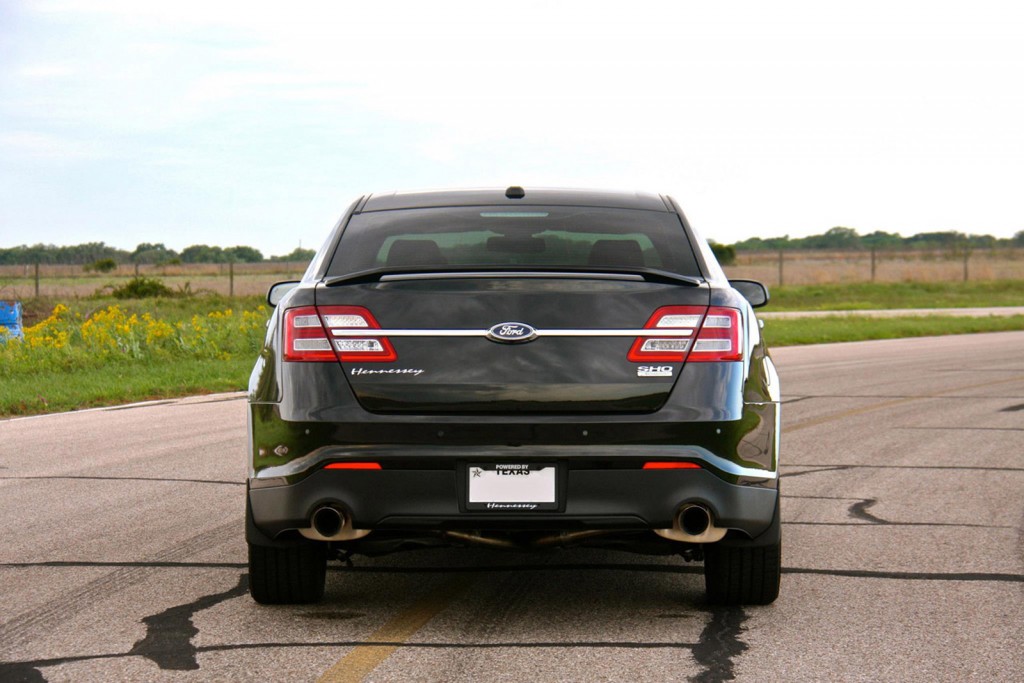 Ford Taurus Sho 2015
