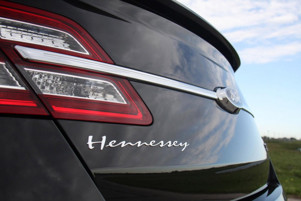 Ford Taurus Sho 2015