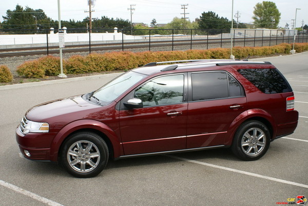 Ford Taurus Suv