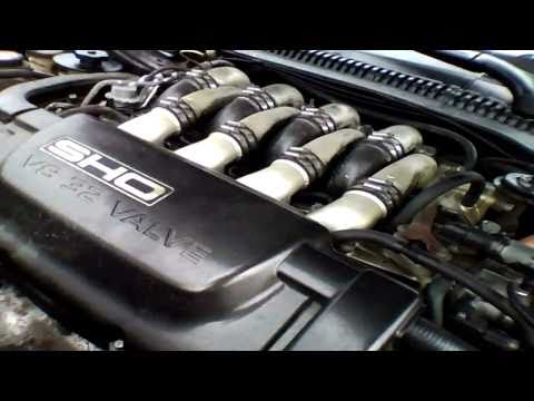 Ford Taurus V8