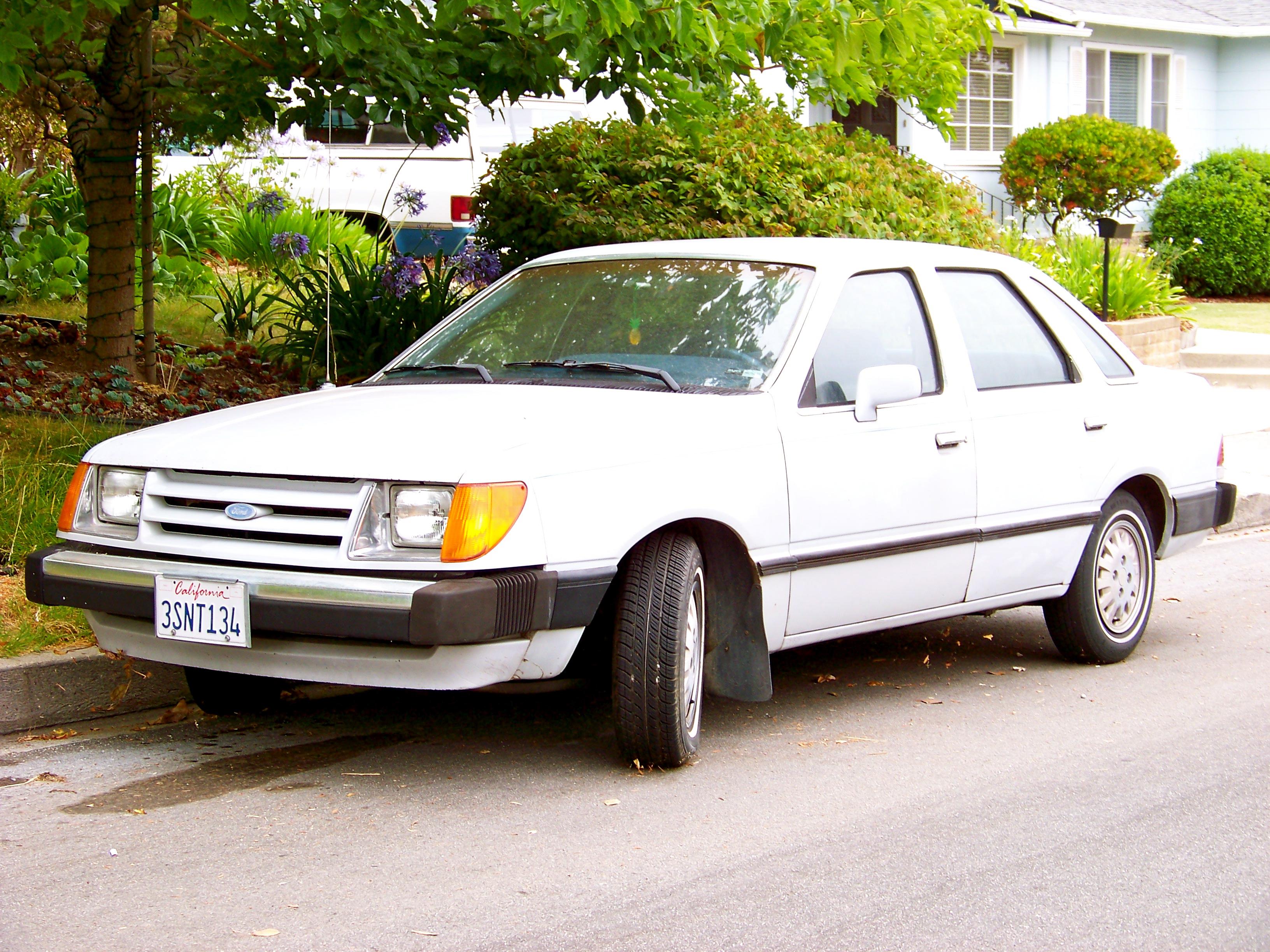 Ford Tempo 1984