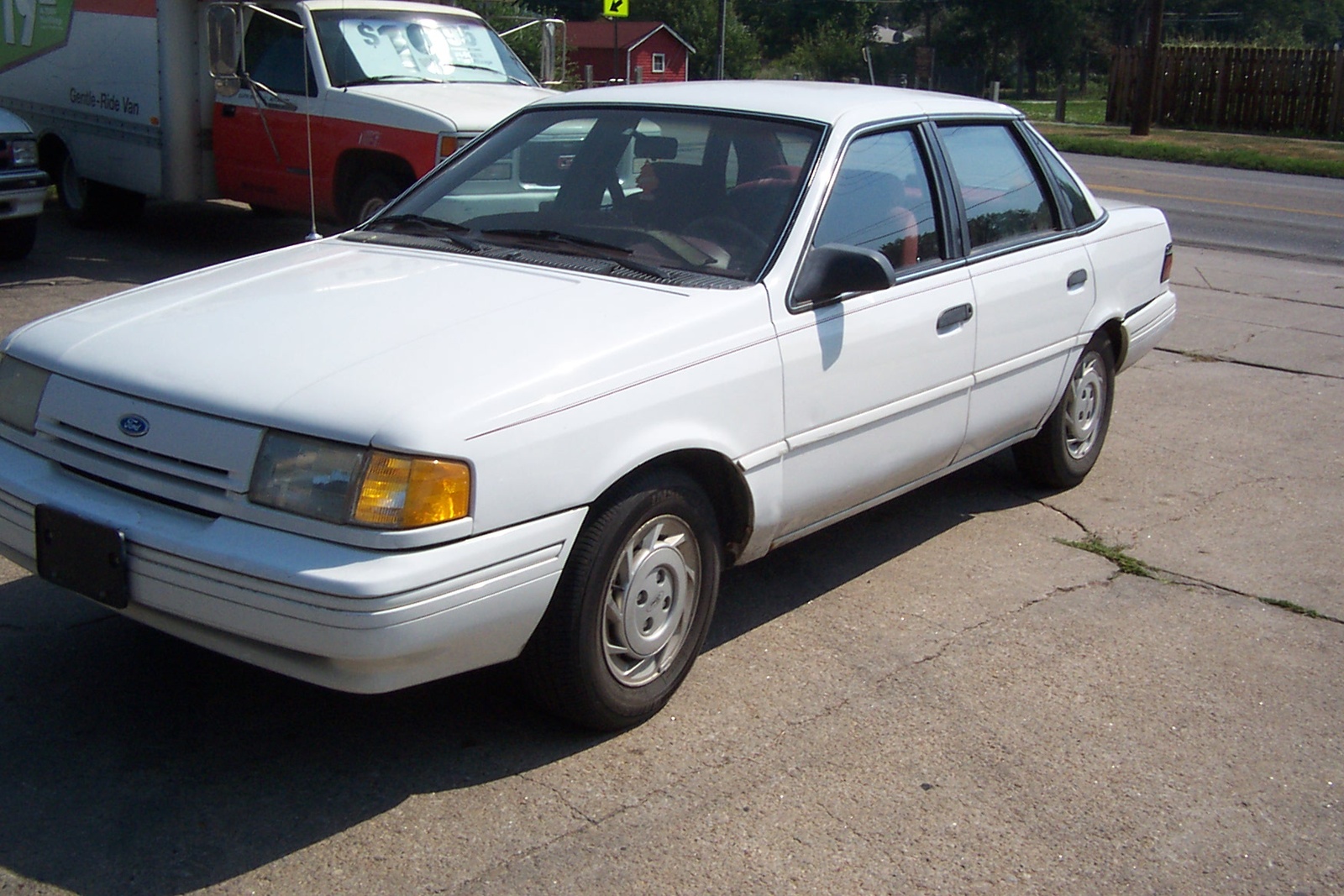 Ford Tempo 1992