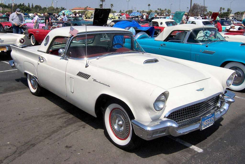 Ford Thunderbird 1957