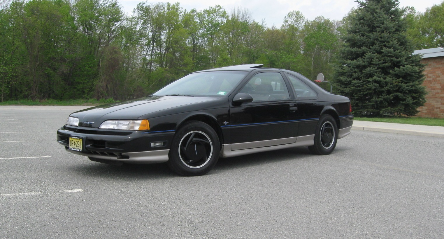 Ford Thunderbird 1990 Ford Thunderbird 1990
