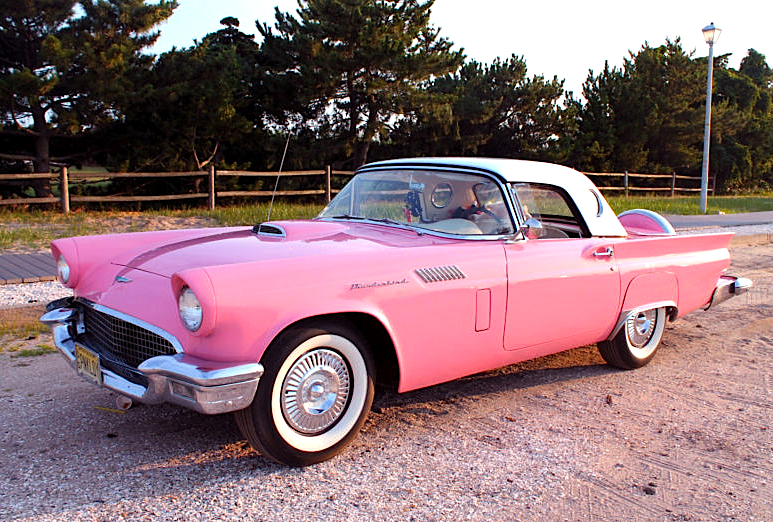 Ford Thunderbird Pink